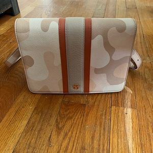 Brand new Dagne Dover crossbody bag